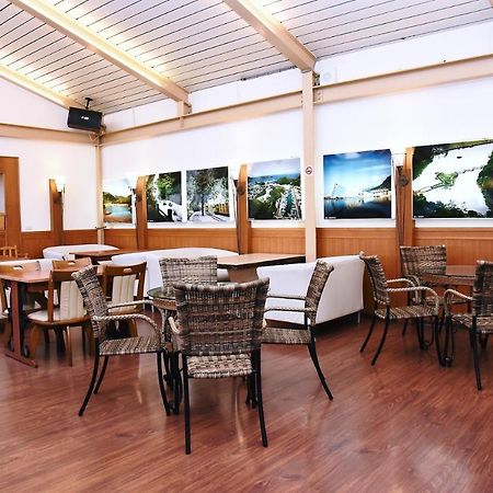 England Business Motel Yilan Bagian luar foto